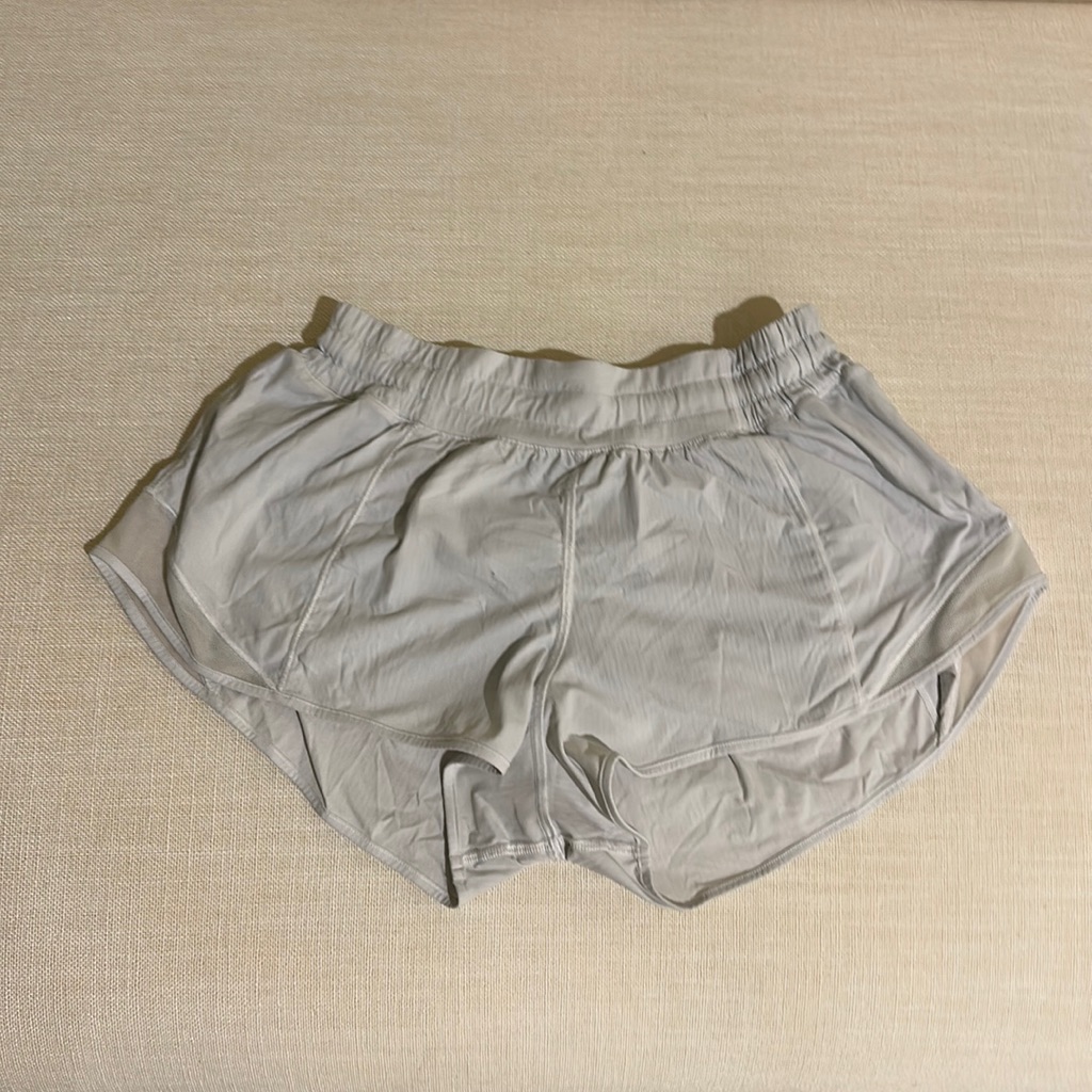 Lululemon Size 6 Hotty Hot Shorts